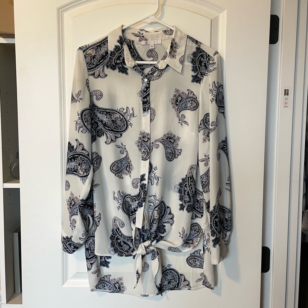 DR2 White & Blue Paisley Blouse